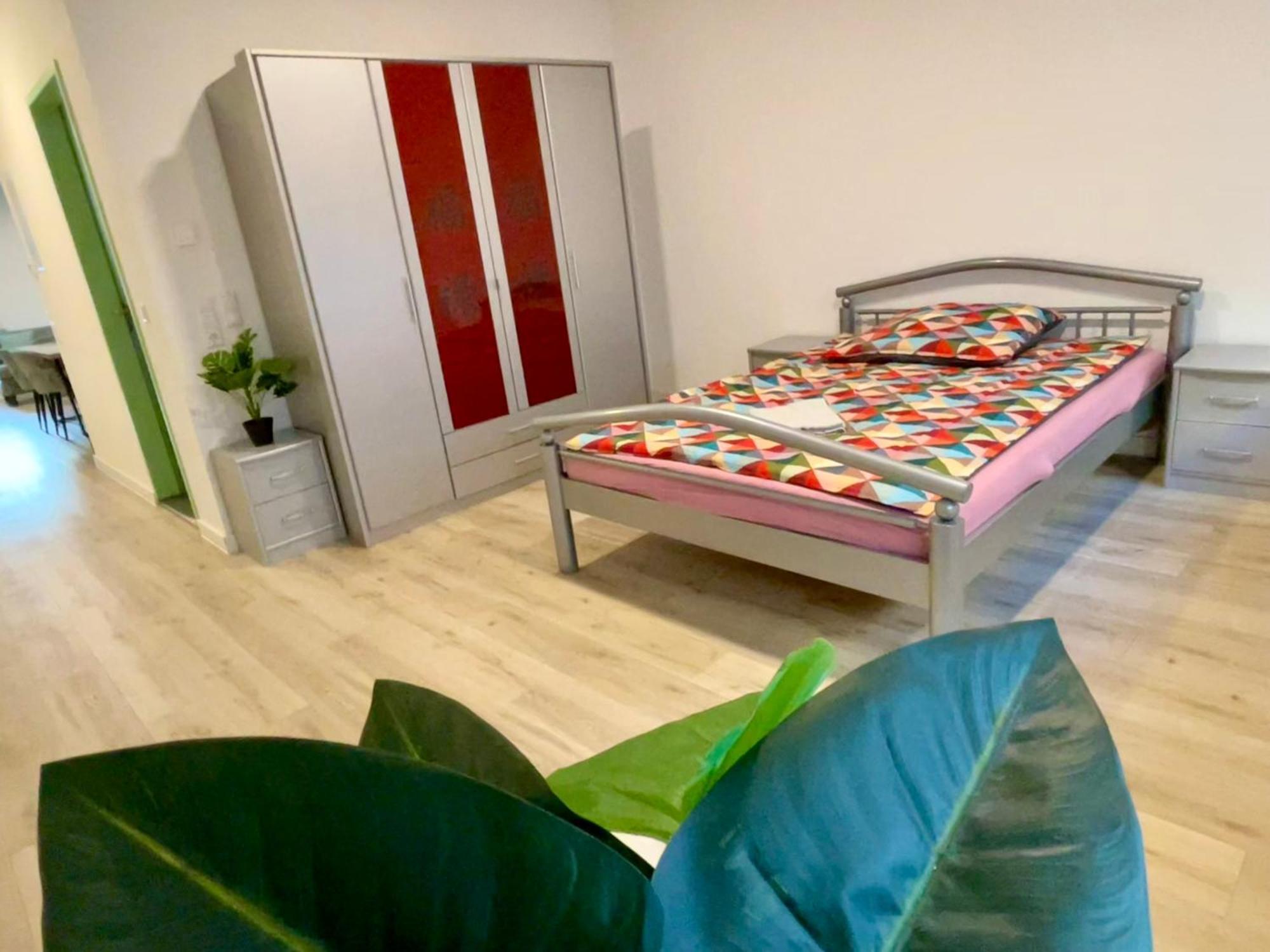 Neu Goldstadt Wunderschoenes 2 Zimmer Apartament Schloessle Zentrum Pforzheim Exterior foto