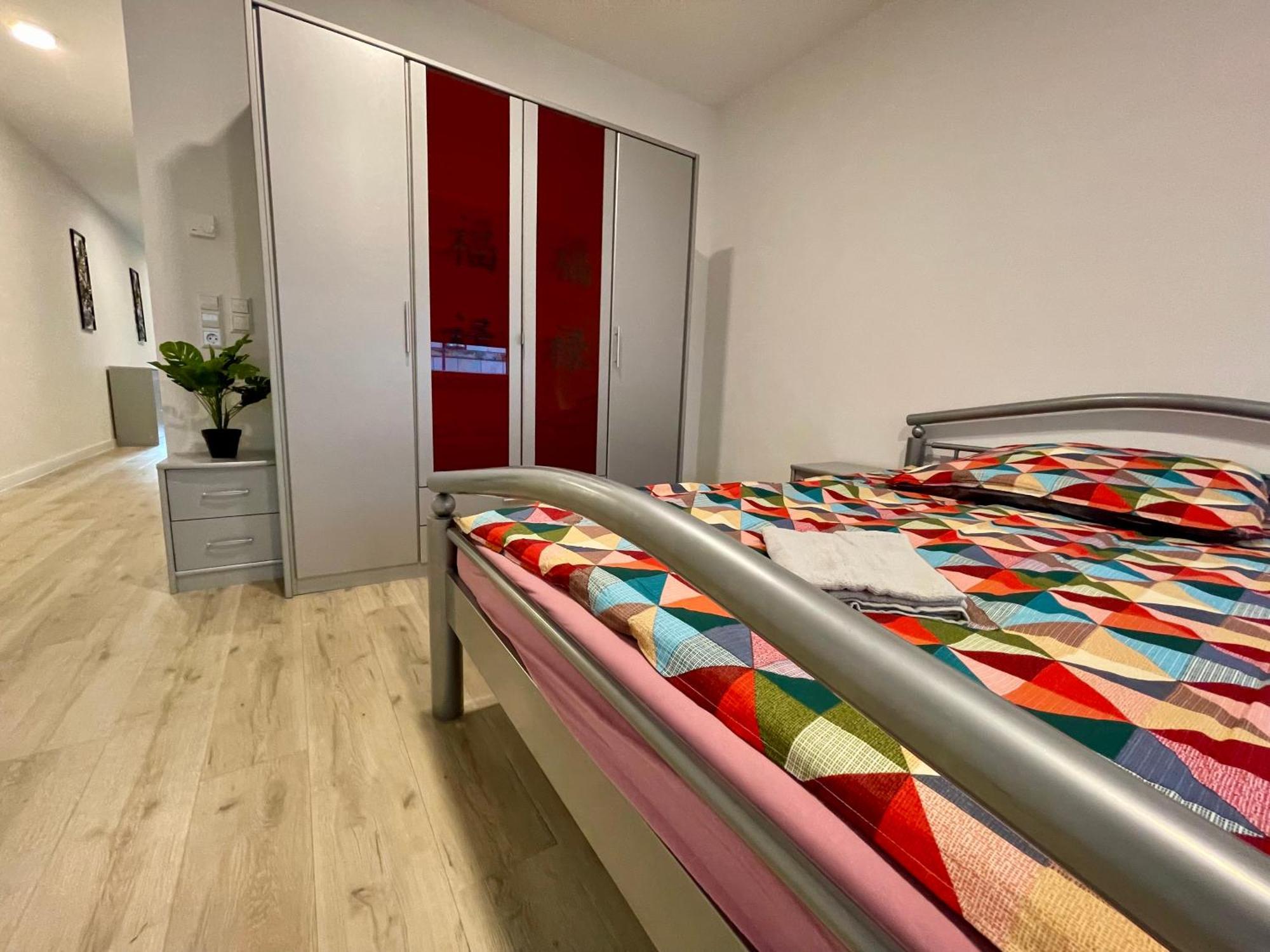 Neu Goldstadt Wunderschoenes 2 Zimmer Apartament Schloessle Zentrum Pforzheim Exterior foto