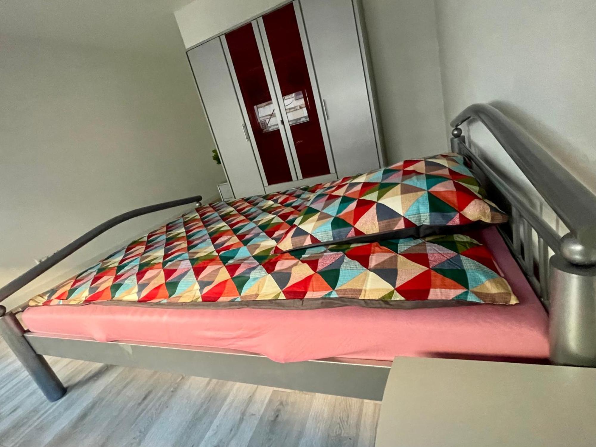 Neu Goldstadt Wunderschoenes 2 Zimmer Apartament Schloessle Zentrum Pforzheim Exterior foto