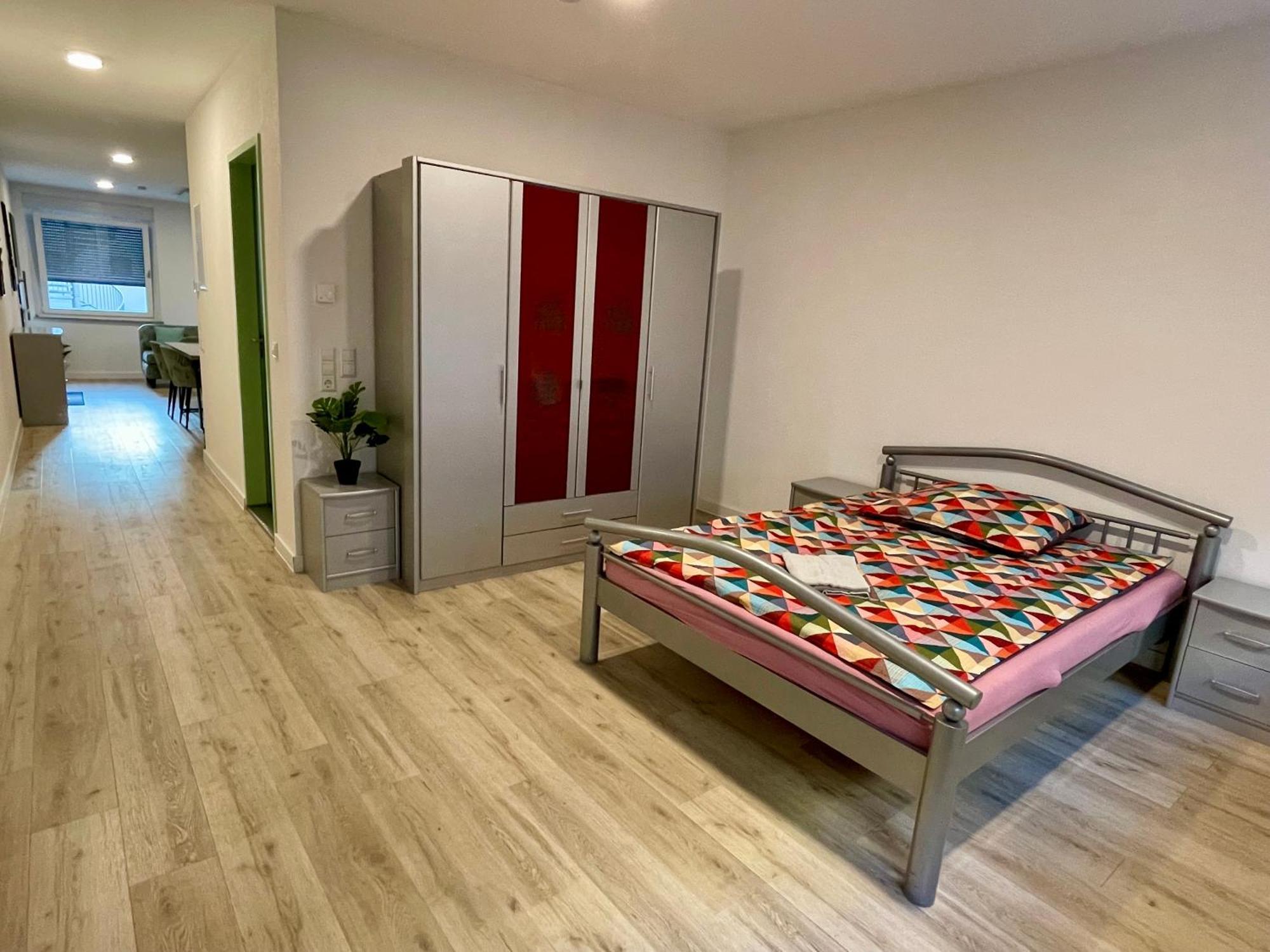 Neu Goldstadt Wunderschoenes 2 Zimmer Apartament Schloessle Zentrum Pforzheim Exterior foto