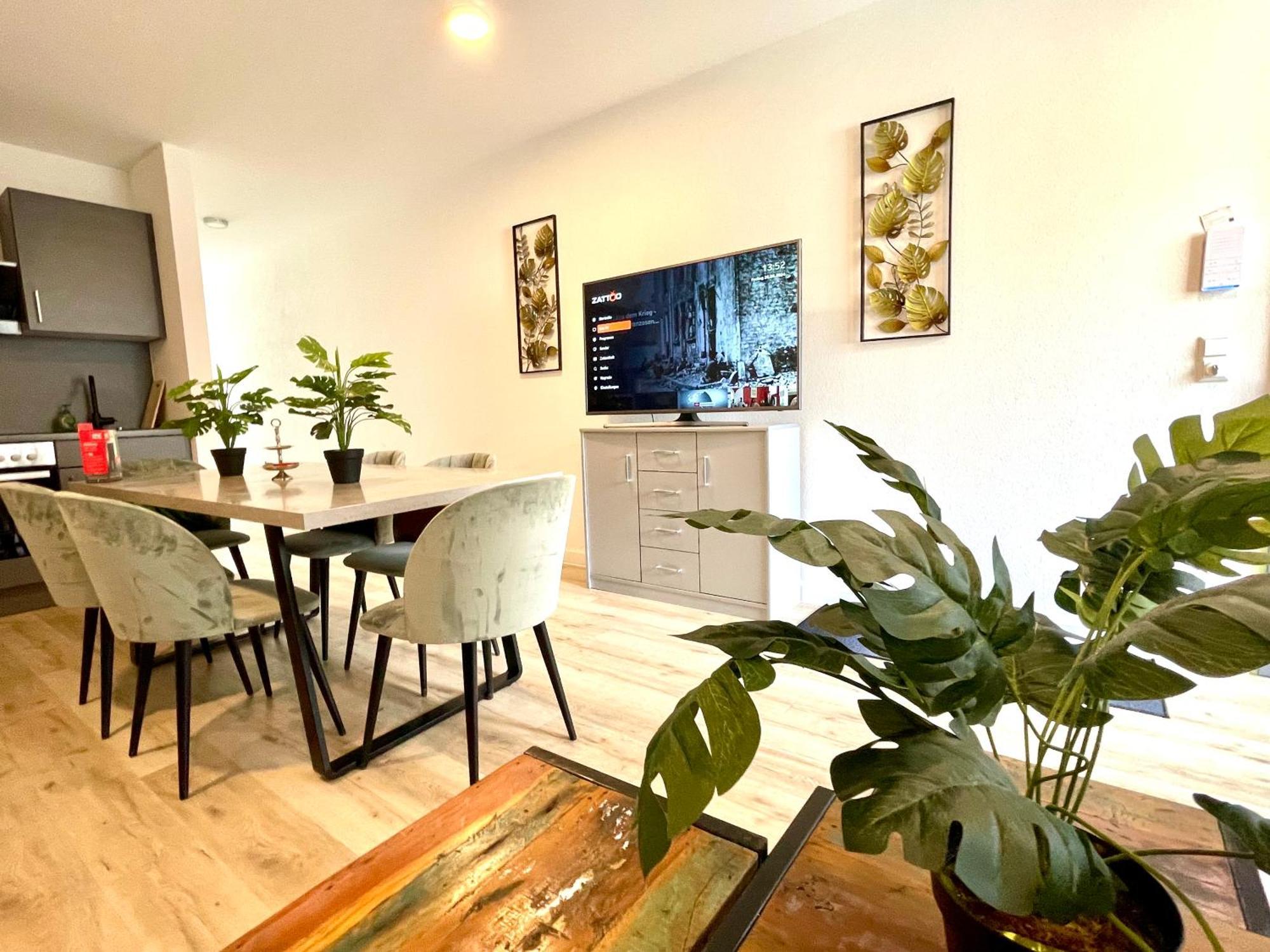 Neu Goldstadt Wunderschoenes 2 Zimmer Apartament Schloessle Zentrum Pforzheim Exterior foto