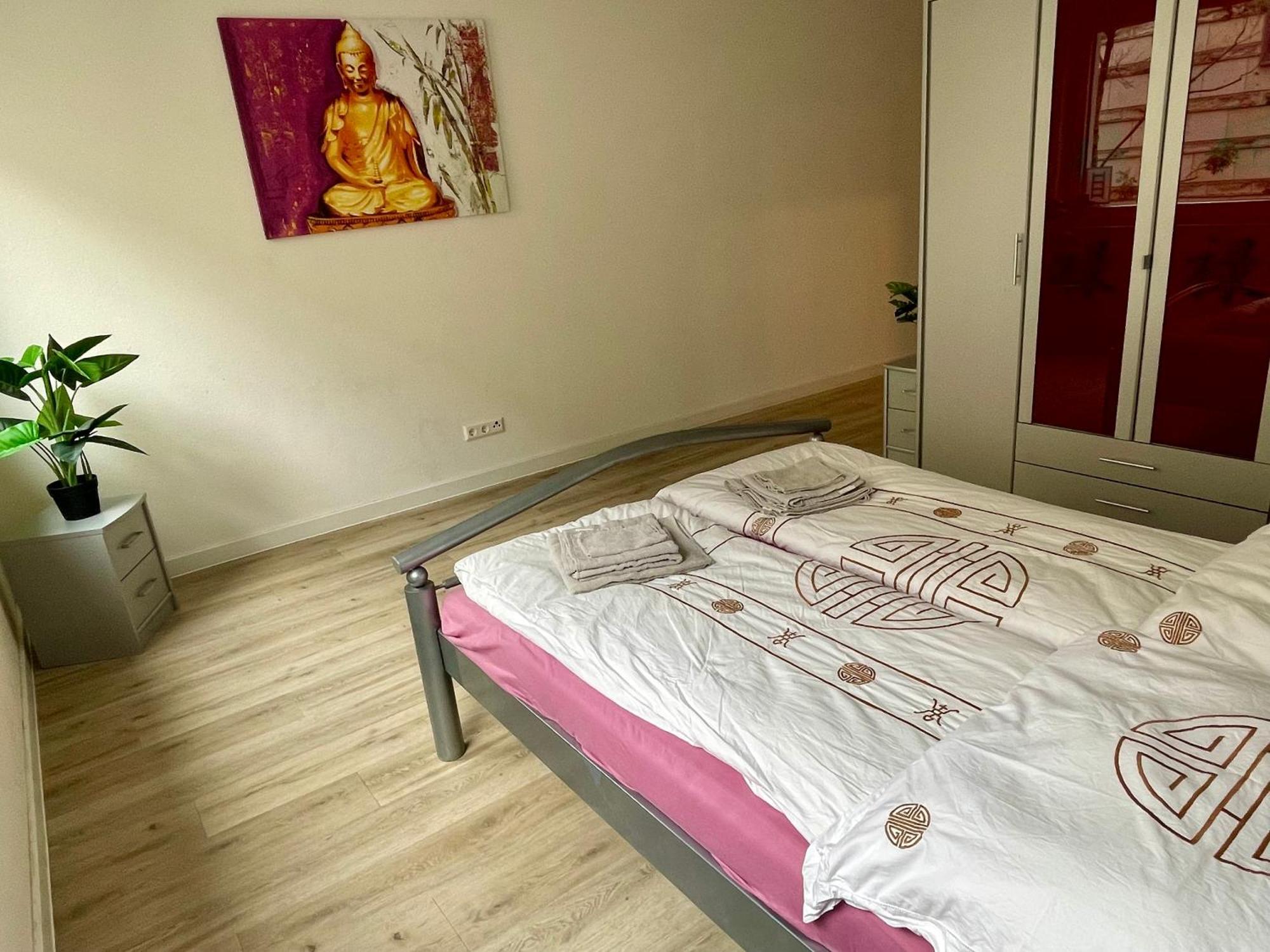 Neu Goldstadt Wunderschoenes 2 Zimmer Apartament Schloessle Zentrum Pforzheim Exterior foto
